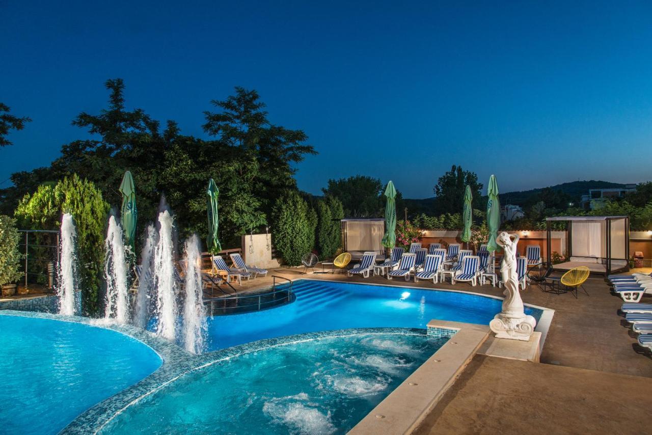 Семеен Хотел Golden Place Sozopol Exterior photo