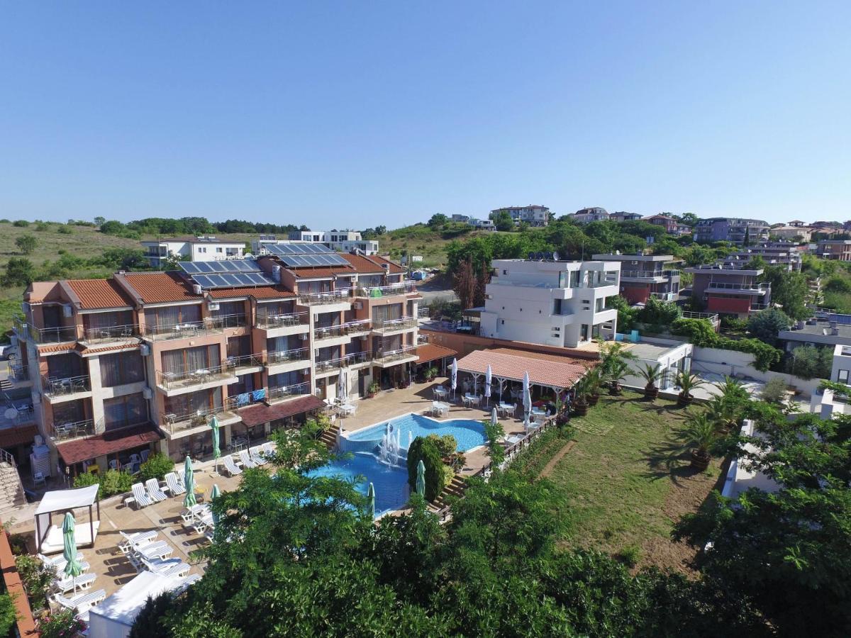 Семеен Хотел Golden Place Sozopol Exterior photo