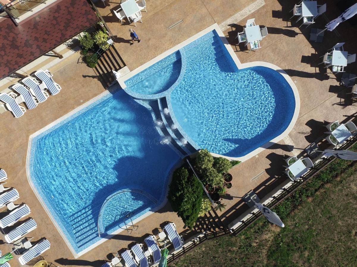 Семеен Хотел Golden Place Sozopol Exterior photo