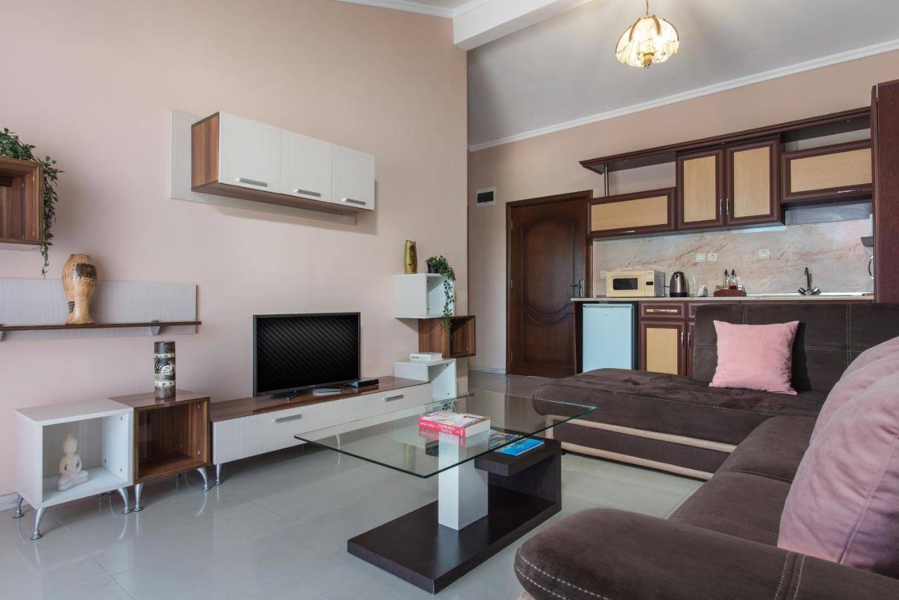 Семеен Хотел Golden Place Sozopol Exterior photo