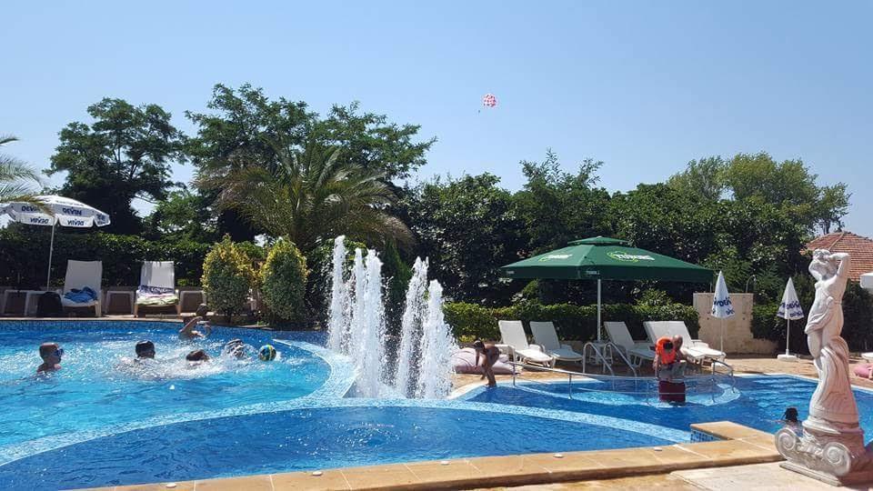 Семеен Хотел Golden Place Sozopol Exterior photo